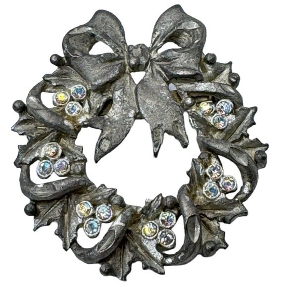 Christmas Wreath Brooch Pin Vintage Silvertone Small Rhinestones Bow Holidays - Picture 2 of 5